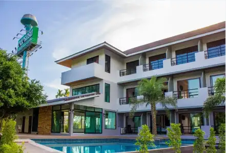 Evergreen Resort - 11