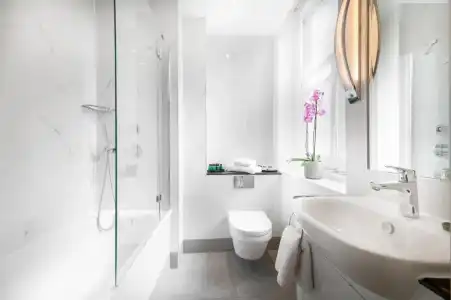 Gem Langham Court - 32