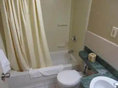 Budgetel Inn & Suites - 26