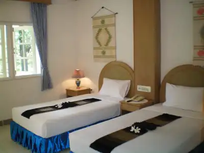 Patong Palace - 4