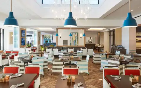The Waterfront Beach Resort, A Hilton - 29