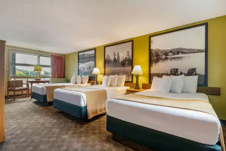 Super 8 by Wyndham Lake George/Downtown - 0