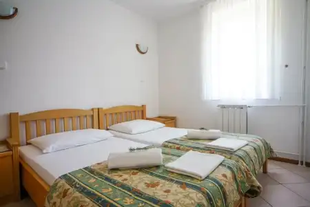 Apartments and Rooms Degra - 68