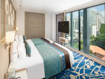 Solitaire Bangkok Sukhumvit 11 - 13