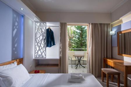 Mary & Mary Royal Suites - 32