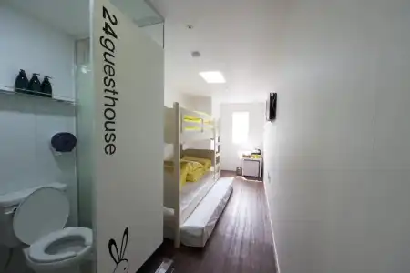 24 Guesthouse Myeongdong Town - 38