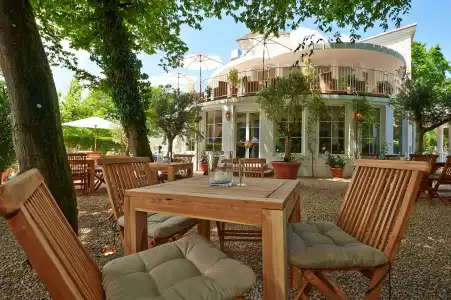 Prinz Myshkin Parkhotel - 11