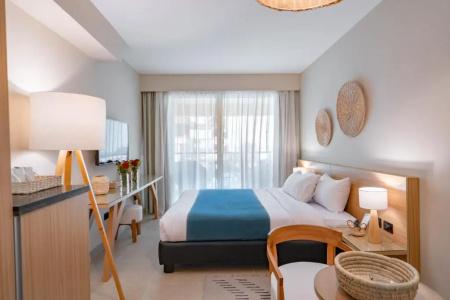 Redcon Suites - 371