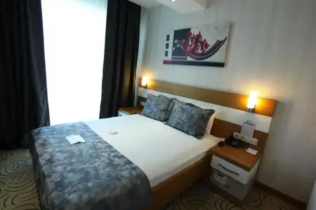 Dies - 5