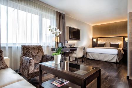 Radisson Blu & Conference Centre, - 46