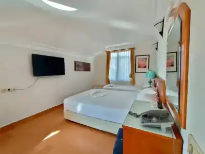 Gulizar Konyaaltı - 69