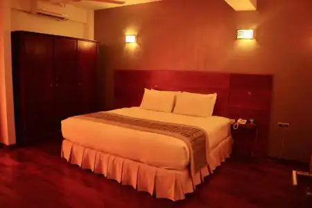 Unique Towers Luxury Boutique Suites - 84