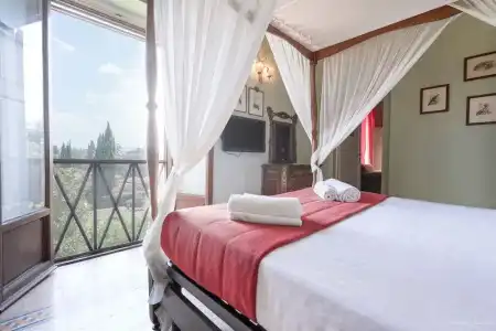 Ape Rosa Relais - 56
