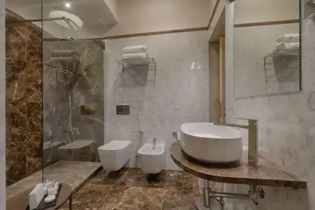 Donati Luxury Tower Suites - 226