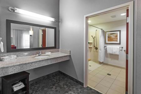 Courtyard Tulsa Woodland Hills - 35