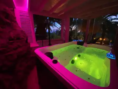 Emesh Boutique Suite - 47
