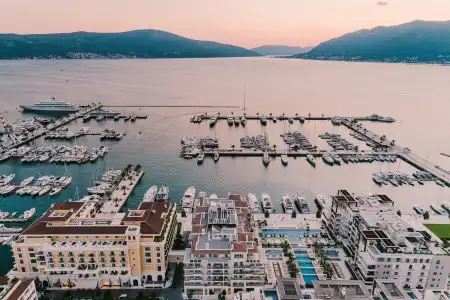 Regent Porto Montenegro - 16