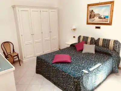 Bougainville Luxury Boutique - 11