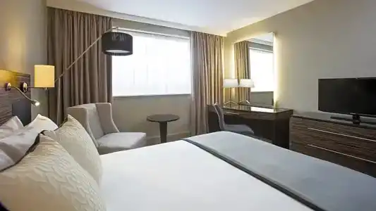 Crowne Plaza Glasgow by IHG - 86