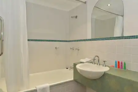 Reef Club Resort - 5
