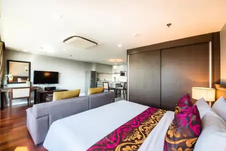 Royal Suite Bangkok - 7