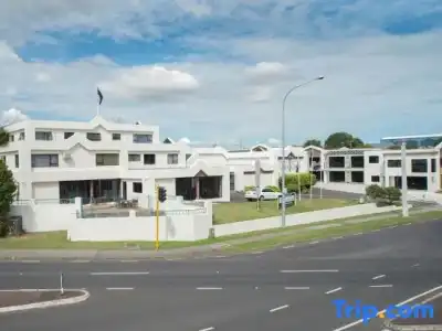 Best Western Ellerslie International - 76