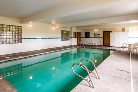 Rodeway Inn Fort Wayne - 9