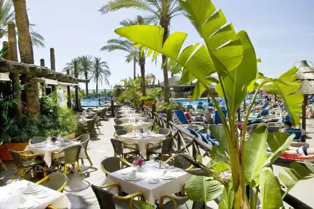 Sunset Beach Club Apartments - 28