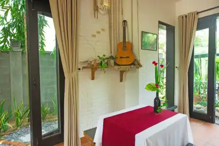 East West Villa - 7