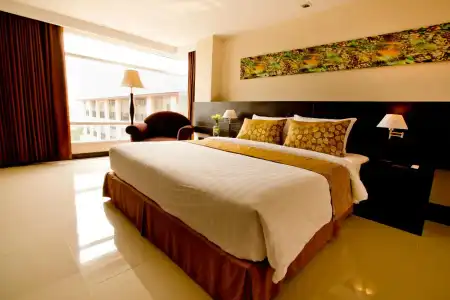 Sinsuvarn Airport Suite - 25