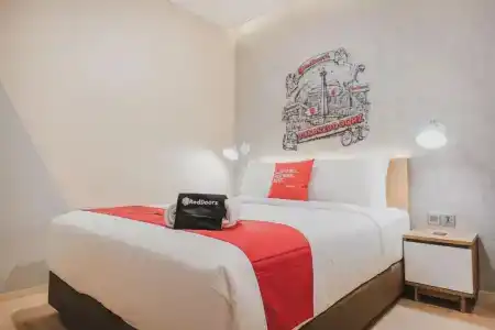 RedDoorz Plus @ Thamrin - 46