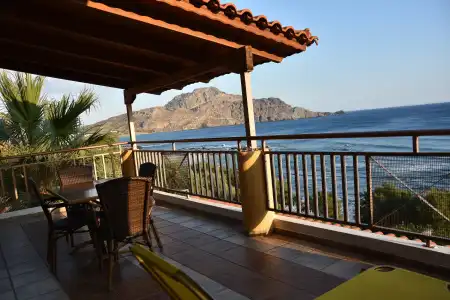 Thalassa House Apartments - 12