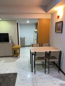 Mall Suites - 246