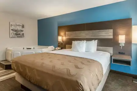 Quality Inn Branson On the Strip - 66