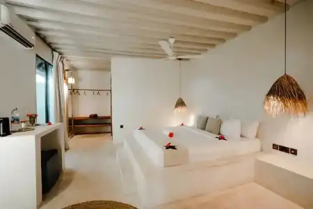 Seconda Stella Boutique - 8