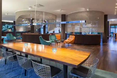 Motel One Frankfurt Messe - 11