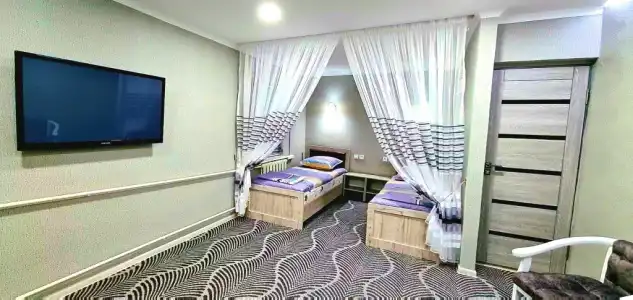 Status House - 25