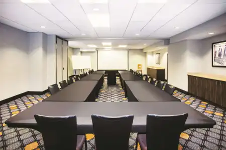 La Quinta Inn & Suites by Wyndham Chicago Downtown - 15