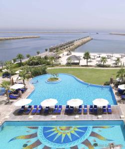 Radisson Blu Resort, Sharjah - 11