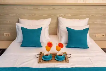 Luxury Apartments Queen - 80