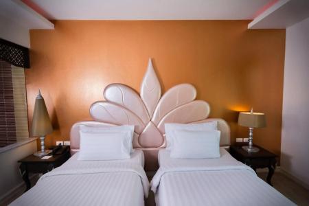 Chillax Resort - 4