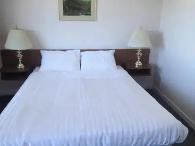 Departure Bay Motel - 23