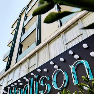 Madison - 28