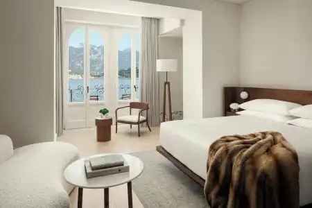 The Lake Como EDITION - 6