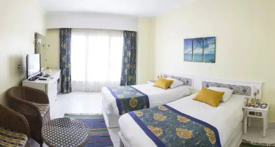 Lotus Bay Resort - 4