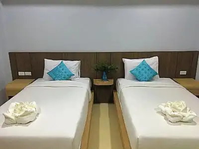 Tonsai Bay Resort - 2