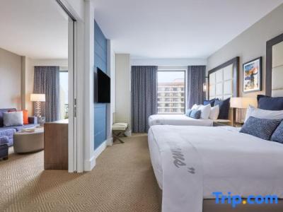 The Waterfront Beach Resort, A Hilton - 281