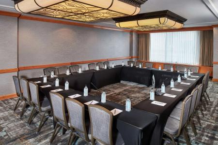 Hilton Anchorage - 13