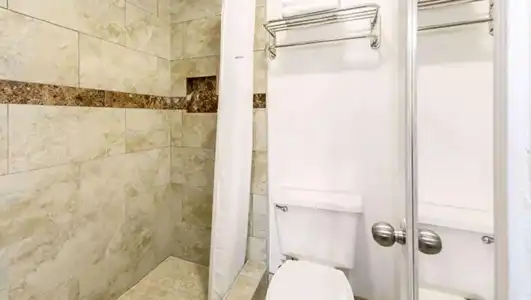 Magnuson Bradenton - 7