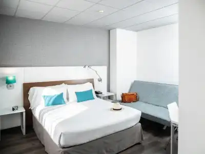 ibis Styles A Coruña - 38